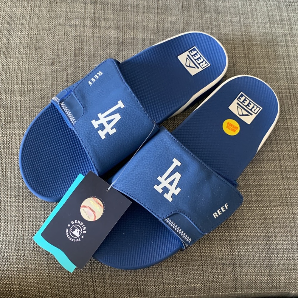 Men’s Sz 12 NWT LA Dodgers Blue & White Reef Fanning Slides
